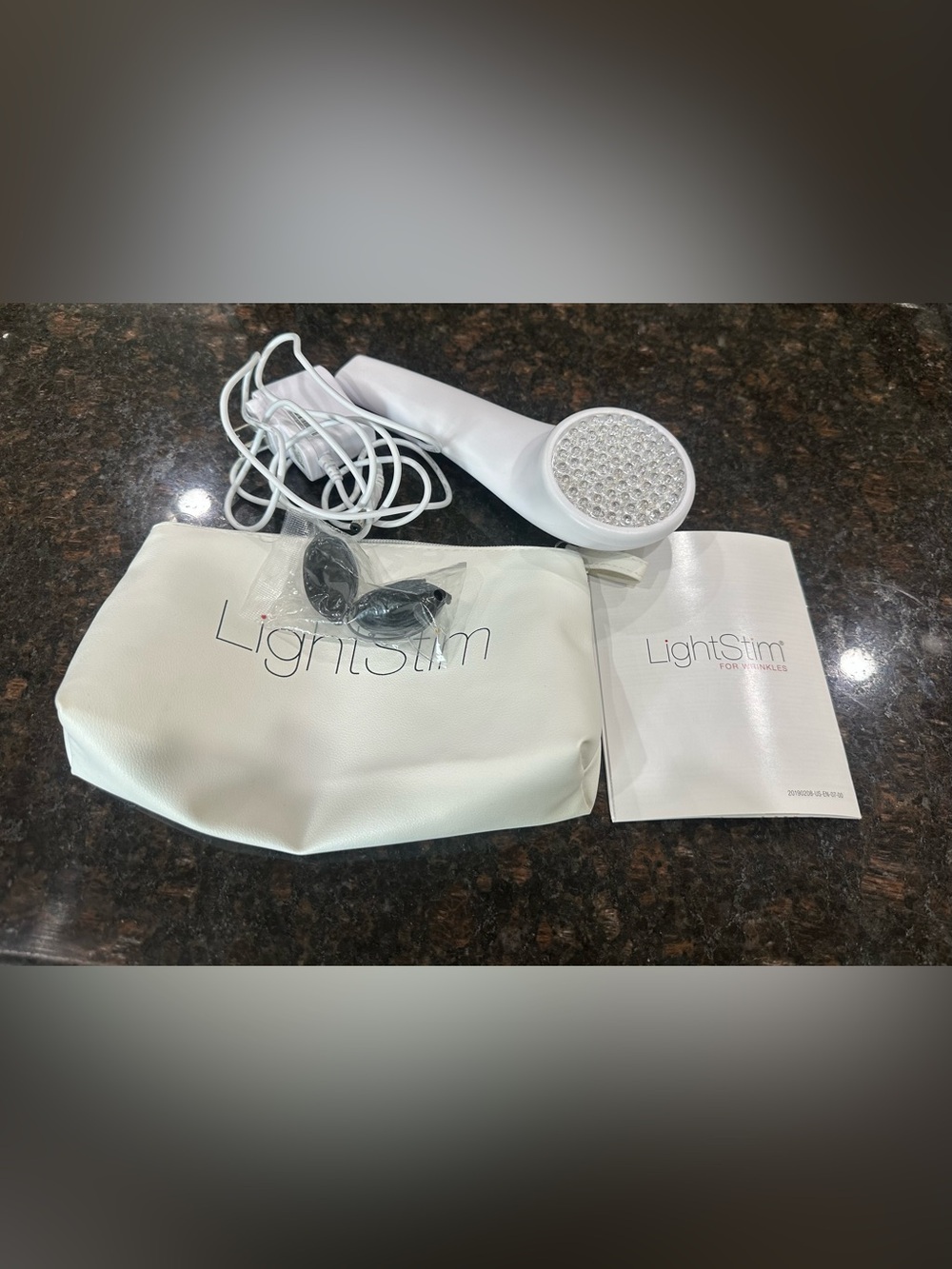 LightStim red light Facial Device NEW